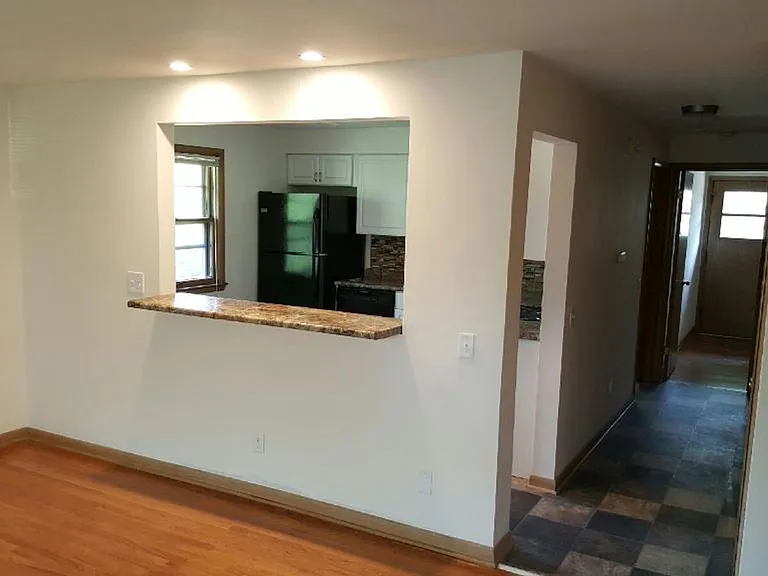 725 N Midvale Blvd — Photo 8