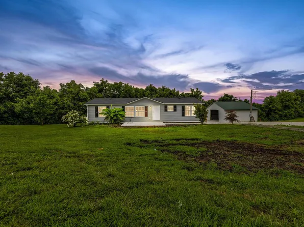 1066 Perry Pike, Mount Sterling, KY 40353