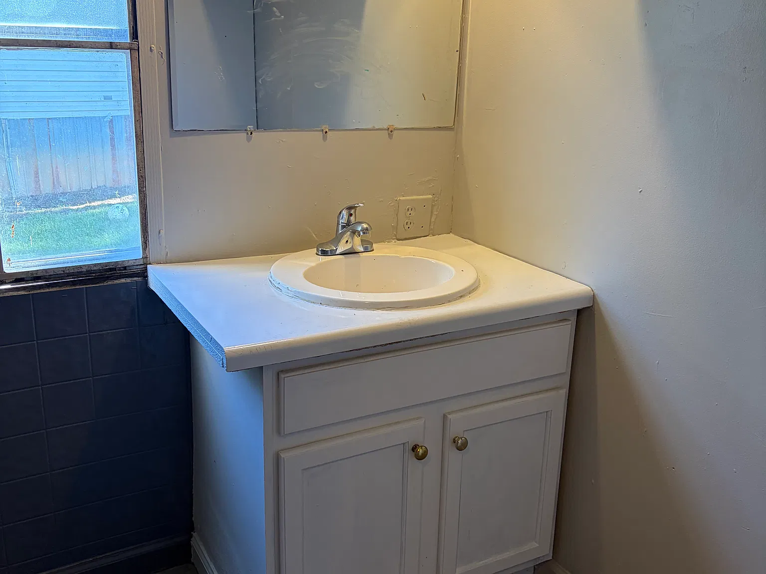 4 bed, $1,400 — Photo 2