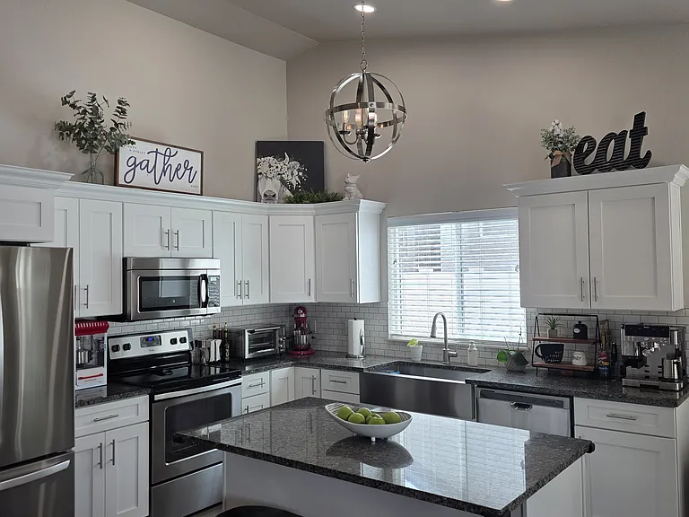 3046 Red Pear Dr — Photo 6