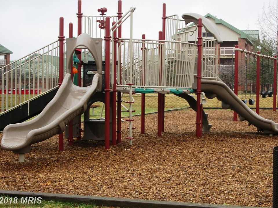 2nd image of 531 Heather Ridge Dr #9D