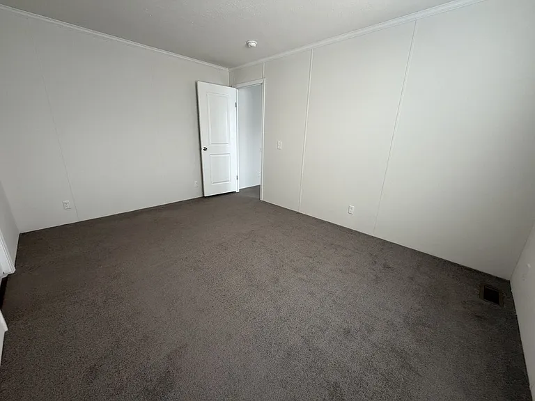 38000 Le Chateau Blvd #455 — Photo 13
