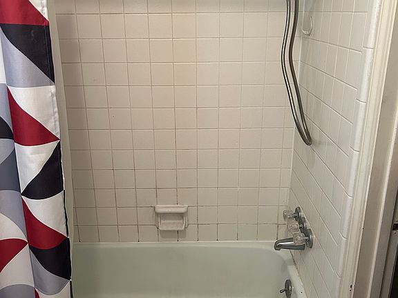 3rd image of 4809 Woodland Park Blvd #4807