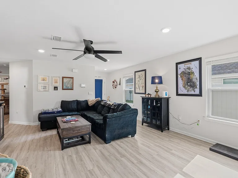6513 Slabinski Ln — Photo 11