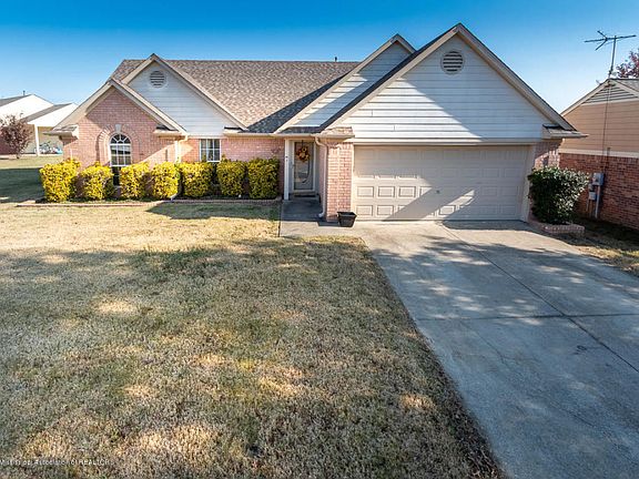 2nd image of 6278 Oak Run Dr W