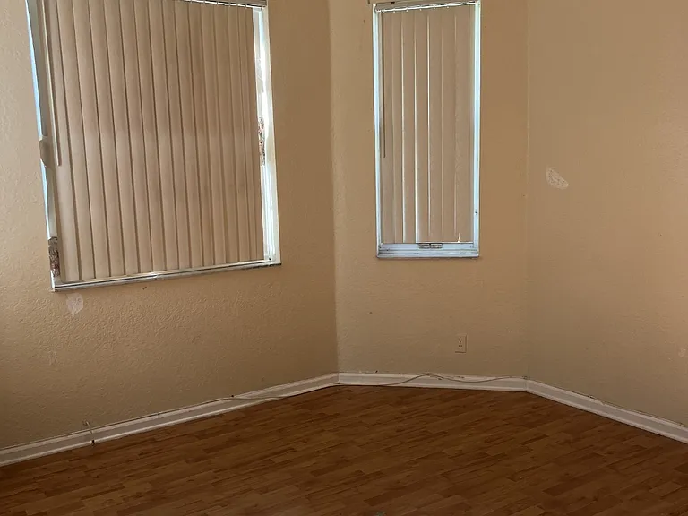 642 NW Stanford Ln — Photo 15