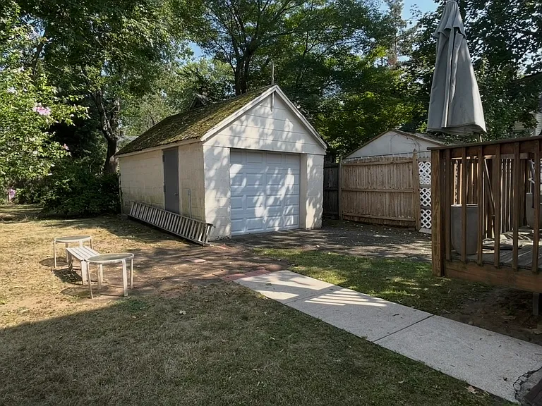 440 Tenafly Rd — Photo 17