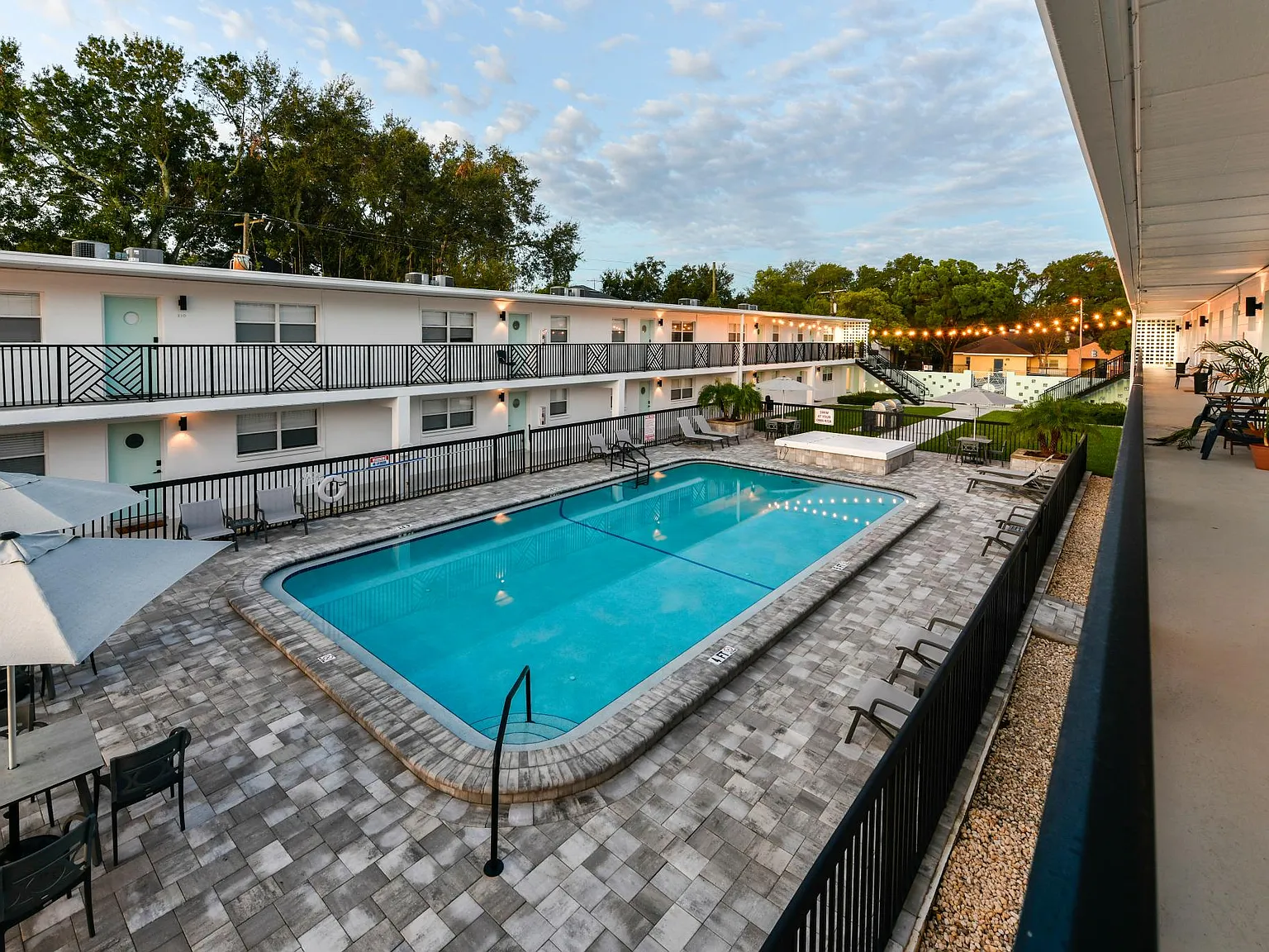 Soho Apartments — Photo 4