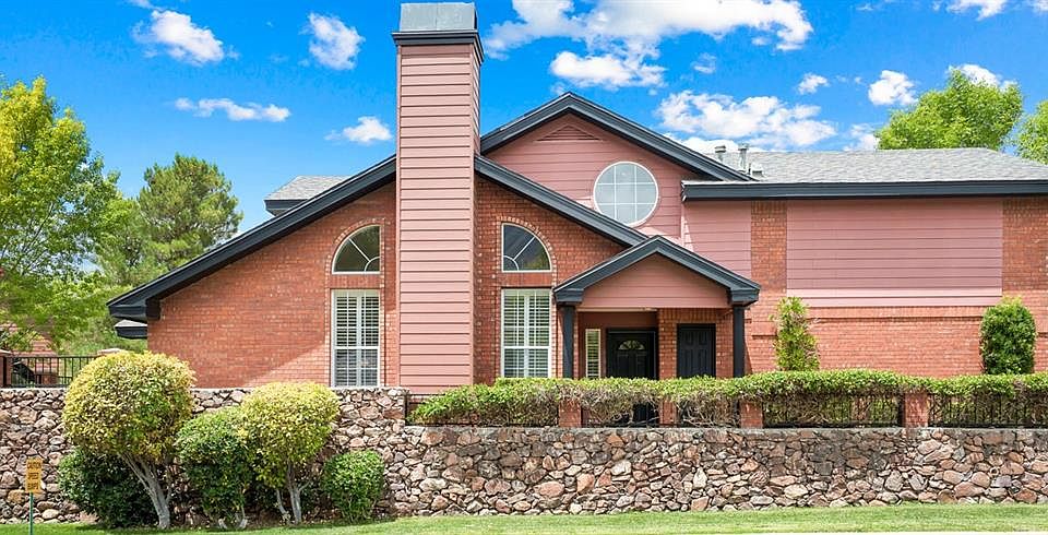 1st image of 40 Stratford Hall Cir