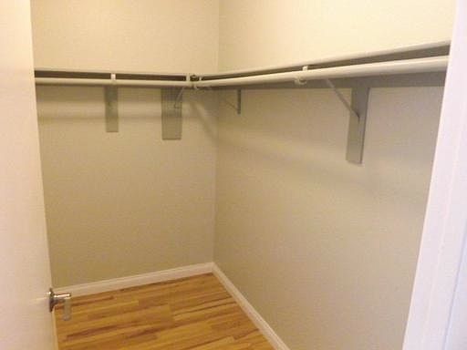 1st image of 505 W 5th St APT 212