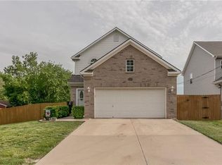 4804 Steele Rd, Kansas City, KS 66106