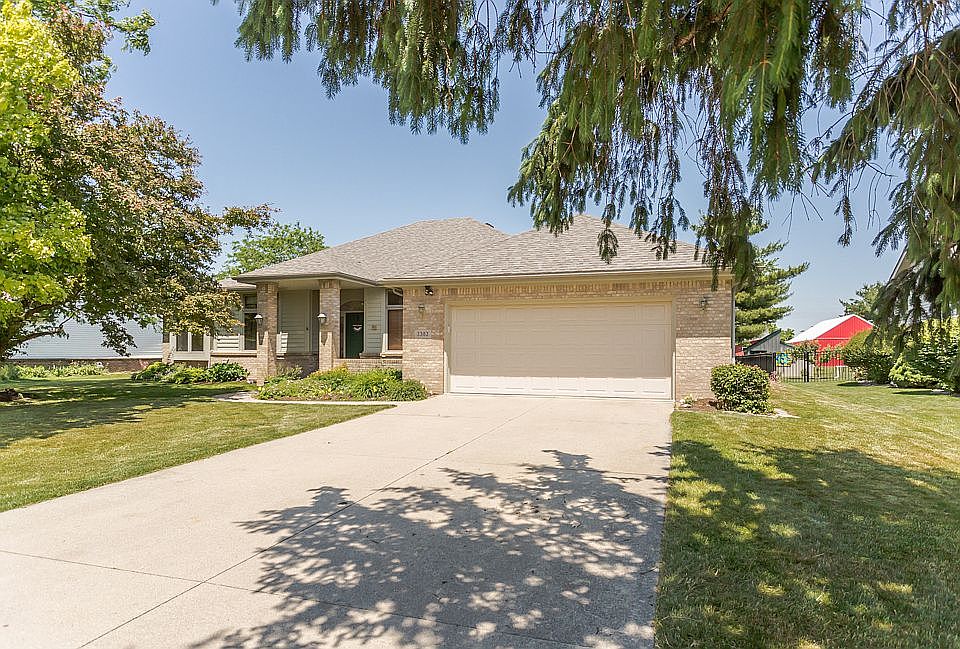 1st image of 2382 Eastpointe Dr