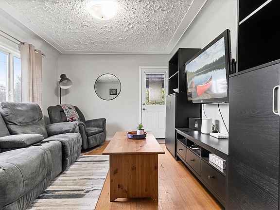 4th image of 10189 Kent Rd