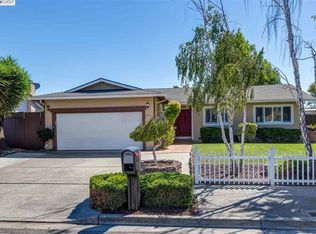 38313 Jacaranda Dr, Newark, CA