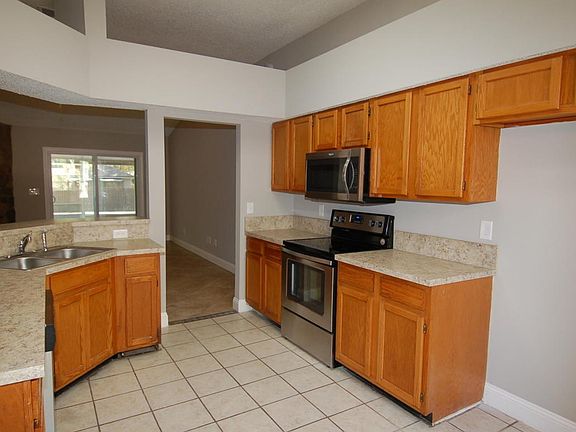 4 Kitchen
