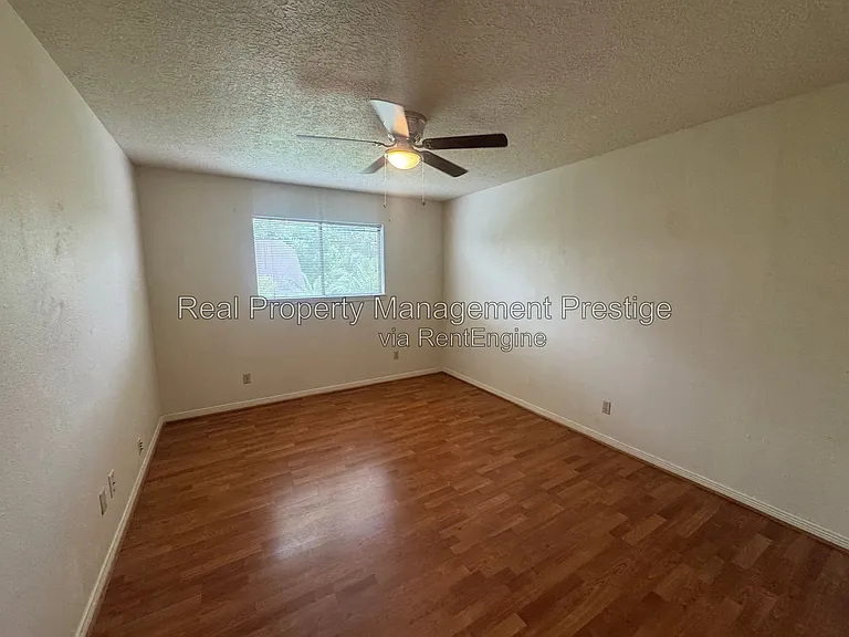 4422 Egret Dr — Photo 10