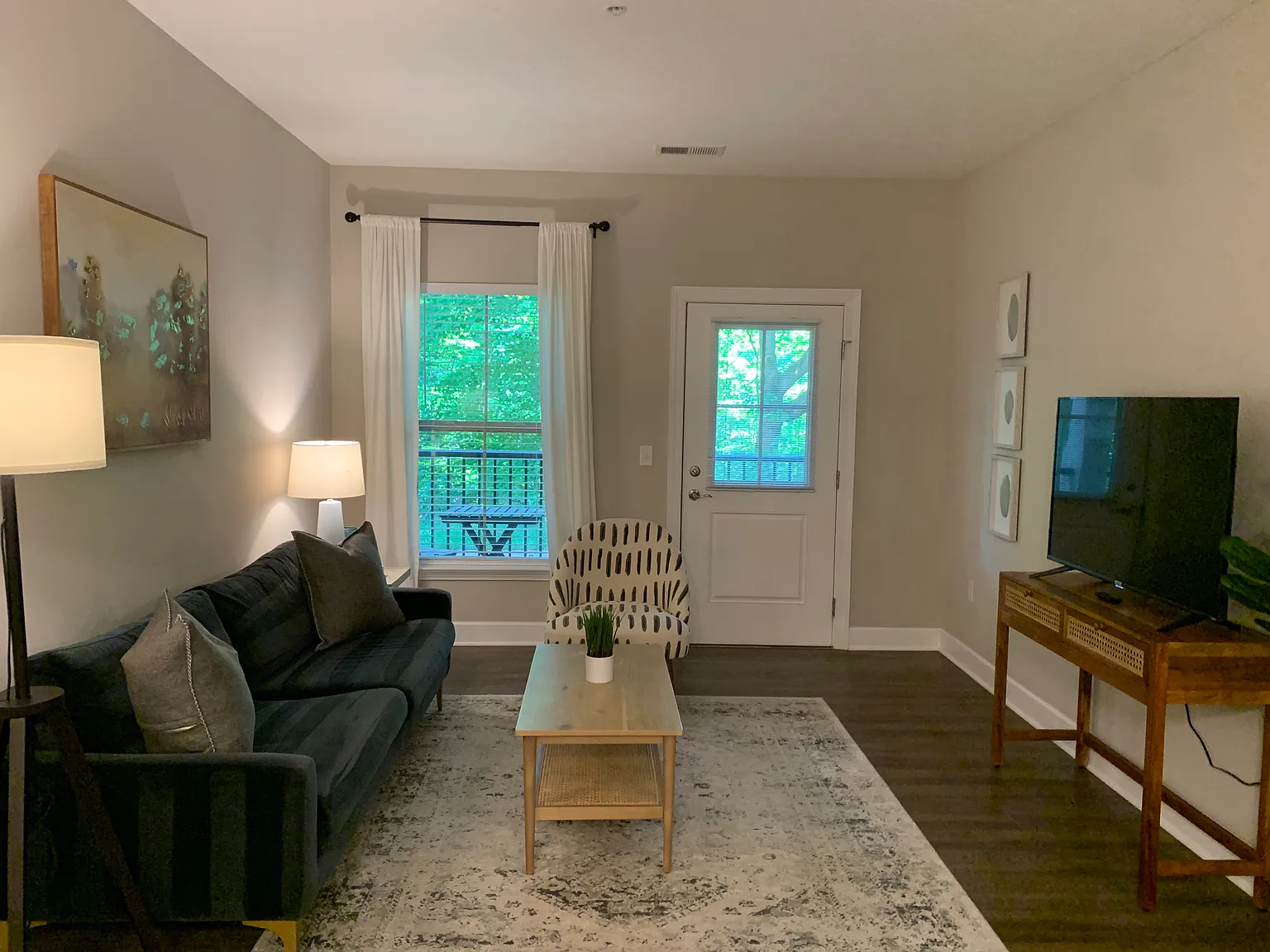 1 bed, $3,870 — Photo 3