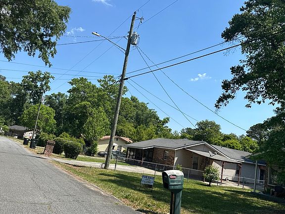 5th image of 220 Wendan Way