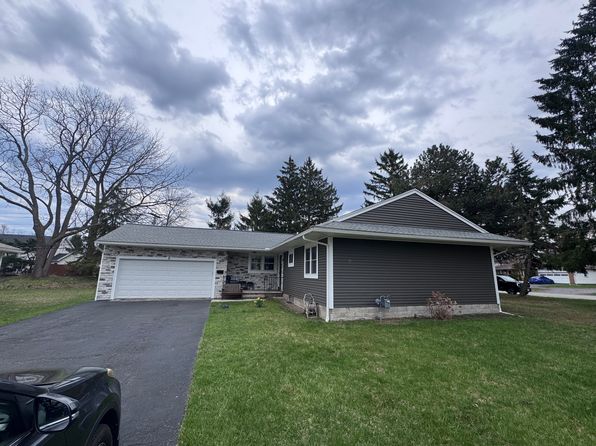8 Hillview Dr