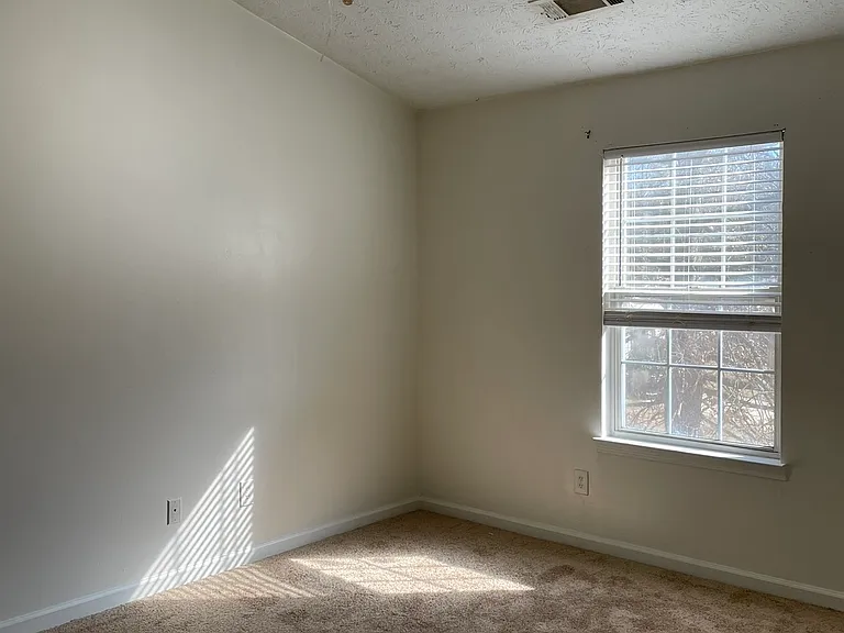 8140 Sterling Lakes Ct — Photo 14