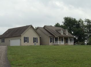 22430 Bunker Hill Rd, Sugar Grove, OH 43155