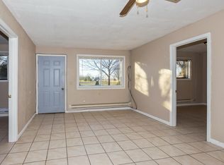 250 S Hickory St APT 5, Onarga, IL 60955