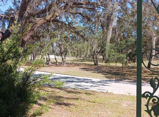 1917 Greenway Dr, Sebring, FL 33870