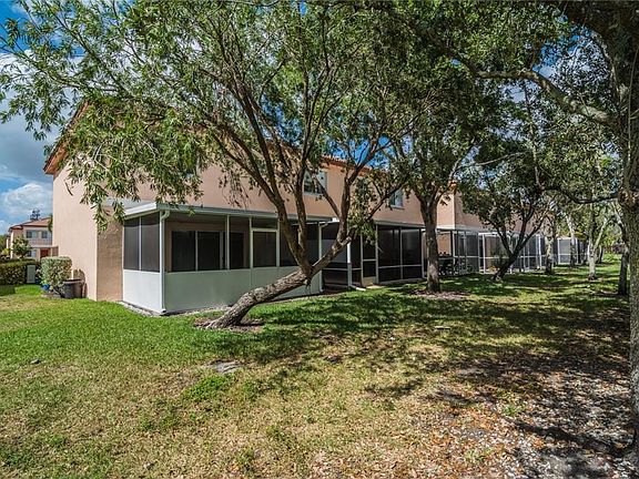 3rd image of 807 NW 208th Drive #807