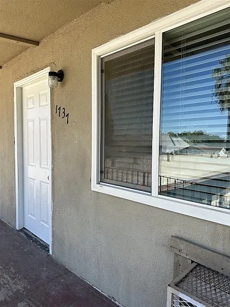 2 bed, 1.0 bath, 720 sqft, $1,025 — Photo 2
