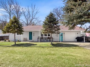 127 Maple Bluff Ave, Prudenville, MI