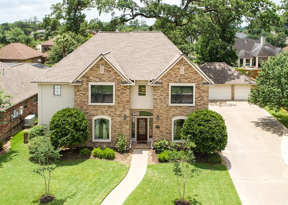1st image of 114 Arrowhead Dr