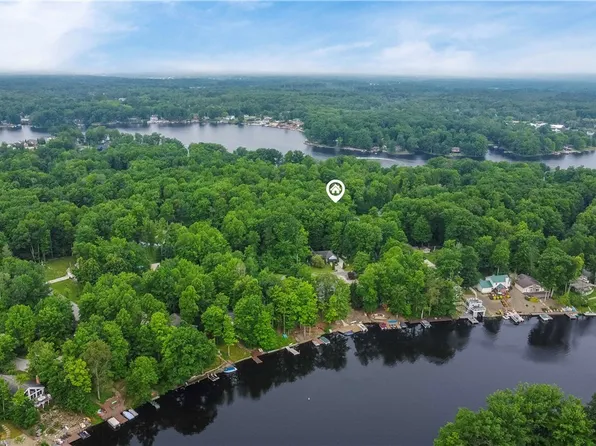 2191 Deer Run, Roaming Shores, OH 44084