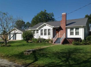 3927 Oak St, Hokes Bluff, AL 35903