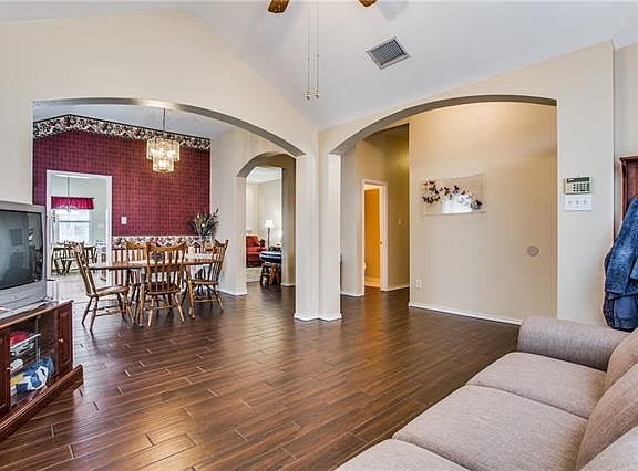 5th image of 1305 Manten Blvd