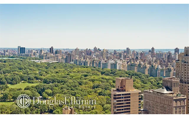 Sold by Douglas Elliman | media 10