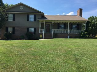 1427 Flintstone Ct, Maryville, TN 37804