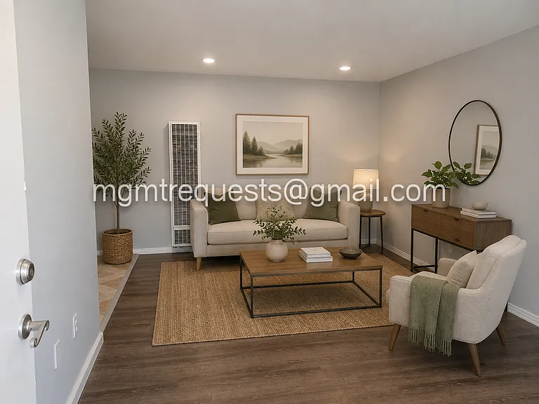 539 W Shamrock St #537 — Photo 1