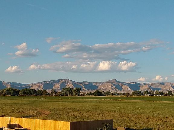 Bookcliffs view