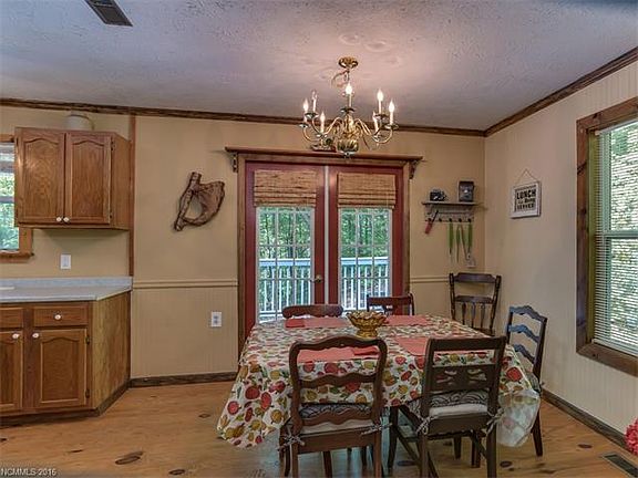 4th image of 77 Bear Track Ln
