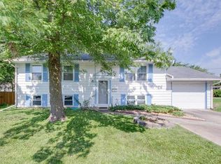 100 S Walnut St, Bethalto, IL