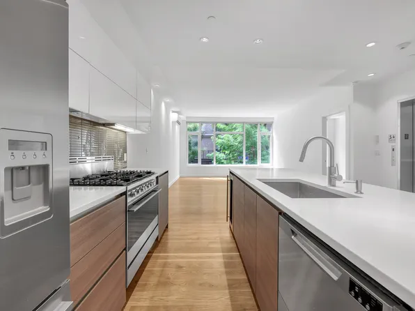 241 West 107th Street image 7 of 20