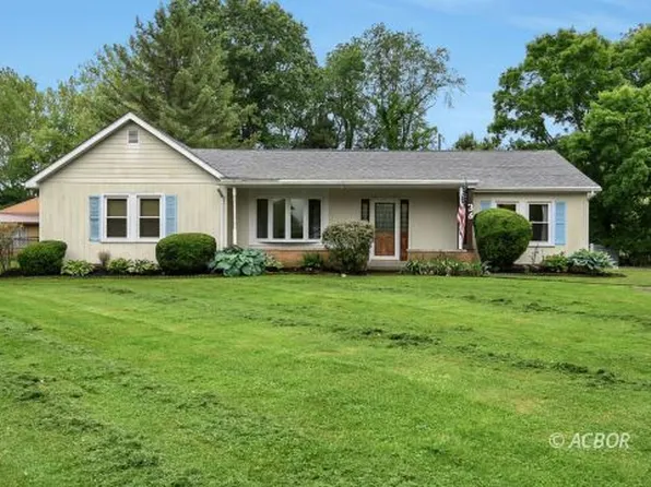 36 Cross St, The Plains, OH 45780