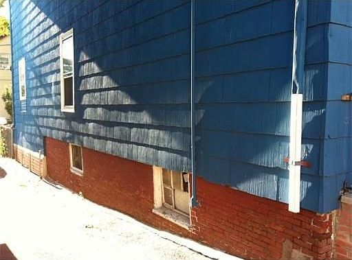 2nd image of 32 Orange St