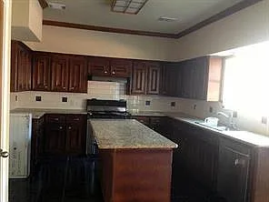 5 bed, 3.5 bath, 2892 sqft, $2,800 — Photo 4