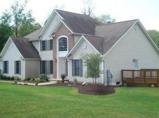 8020 Hubbard Valley Rd, Seville, OH 44273