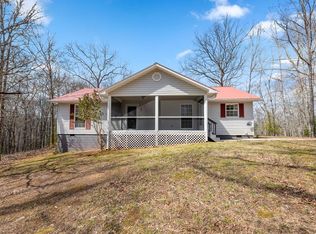 165 Crestlawn Dr, Copperhill, TN 37317