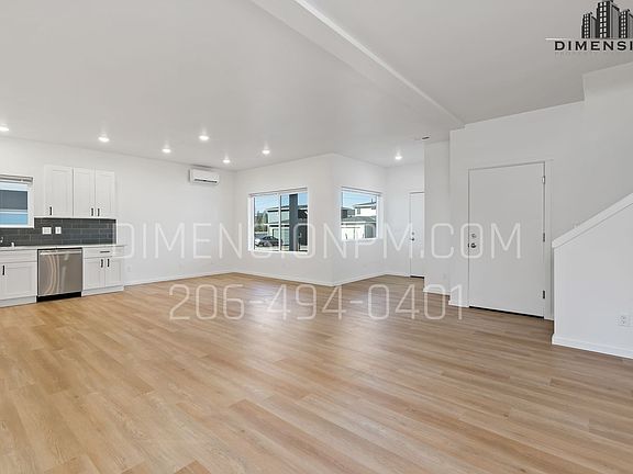 4th image of 17517 29th Ave E