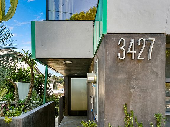 3rd image of 3427 Larissa Dr