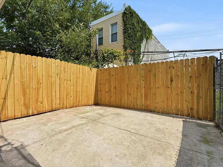 2125 N Natrona St — Photo 14