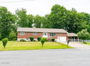 329 Jeanette Dr, Schenectady, NY 12306